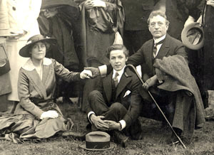 "Gareth with Isadora Duncan & Herbert Beerbohm Tree, in "Ariel" - 1916